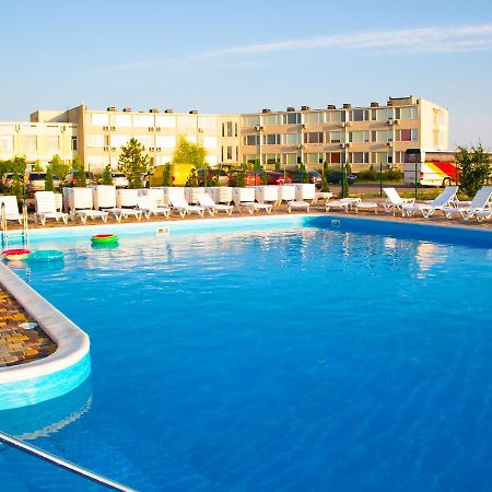 Hotel Promenad Zatoka Buitenkant foto