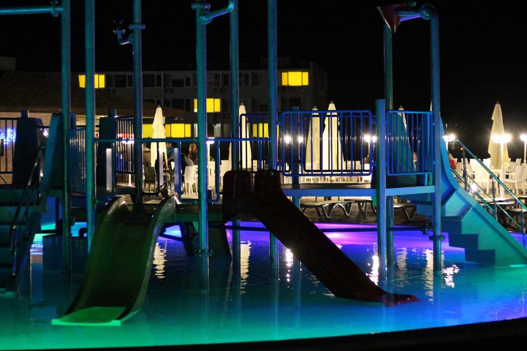 Hotel Promenad Zatoka Buitenkant foto