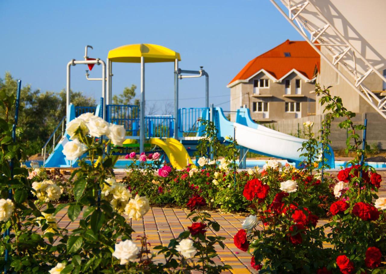 Hotel Promenad Zatoka Buitenkant foto