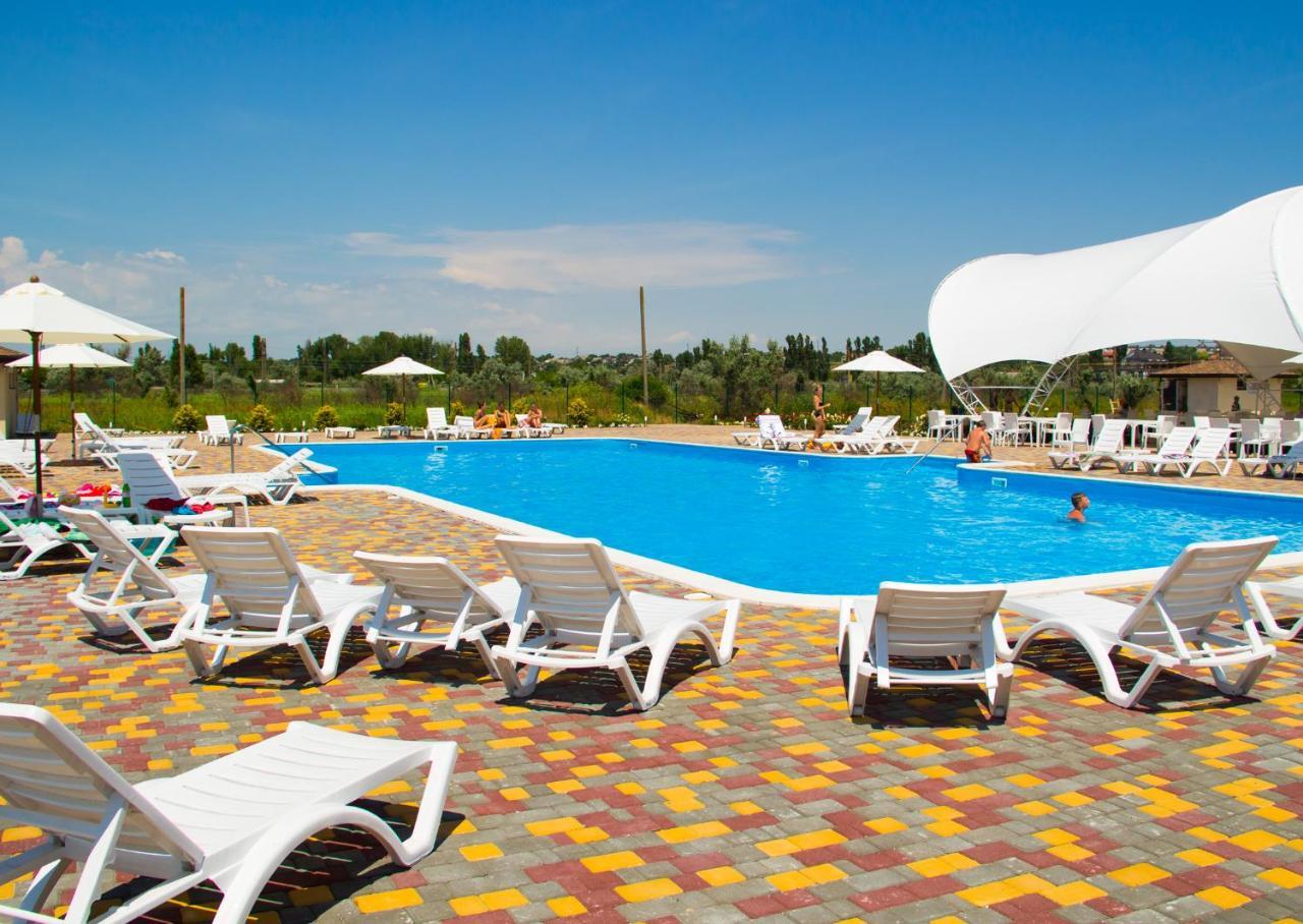 Hotel Promenad Zatoka Buitenkant foto