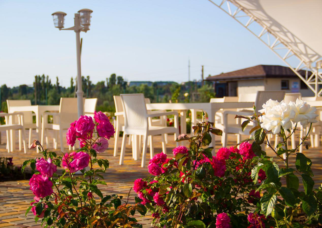 Hotel Promenad Zatoka Buitenkant foto