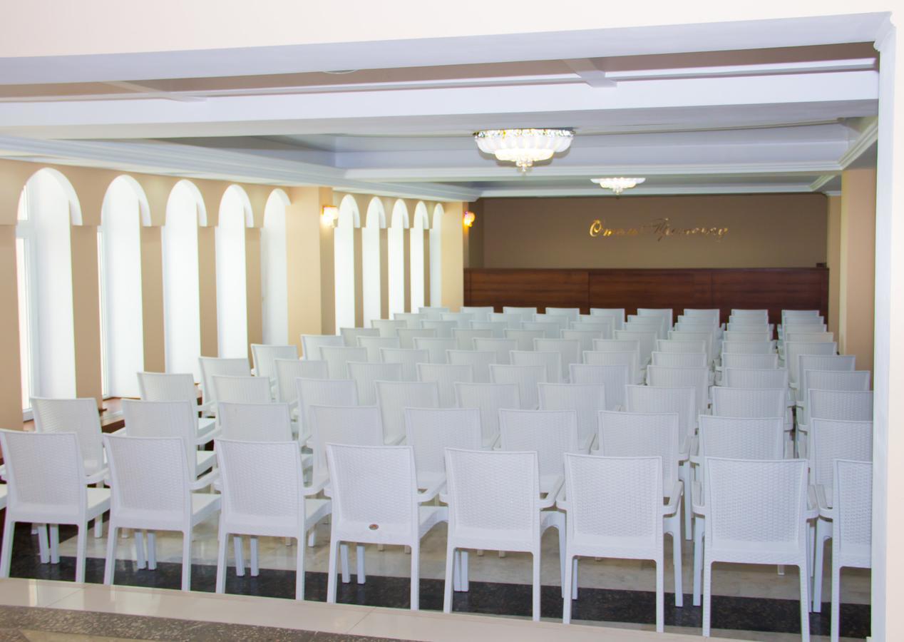 Hotel Promenad Zatoka Buitenkant foto